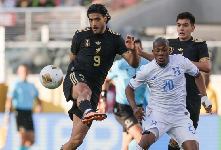 ´´Las finales se ganan ´´ : Raúl Jiménez confía en que México levantara la Copa de Oro