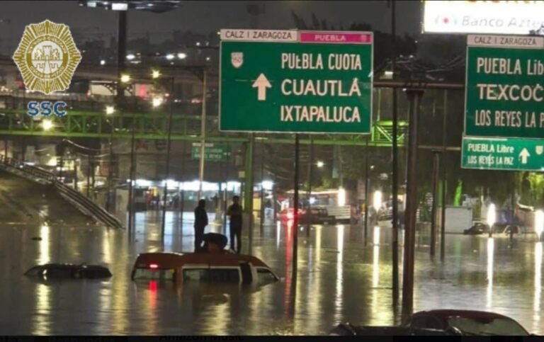 Caos en CDMX por tormenta; afecta AICM (video )