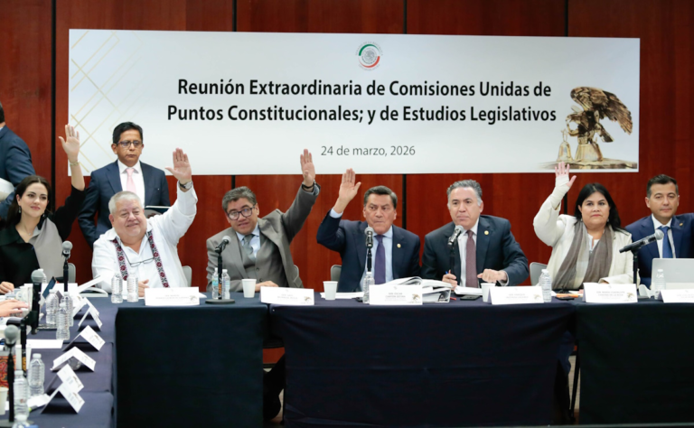Plan B de Sheinbaum avanza en comisiones del Senado