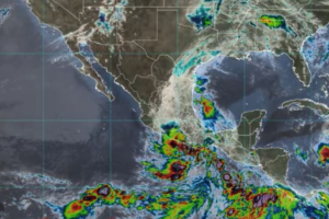 Guerrero en alerta máxima por depresión tropical Dos-E