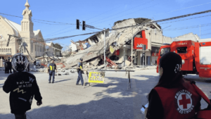 Sismo deja 15 muertos en Filipinas