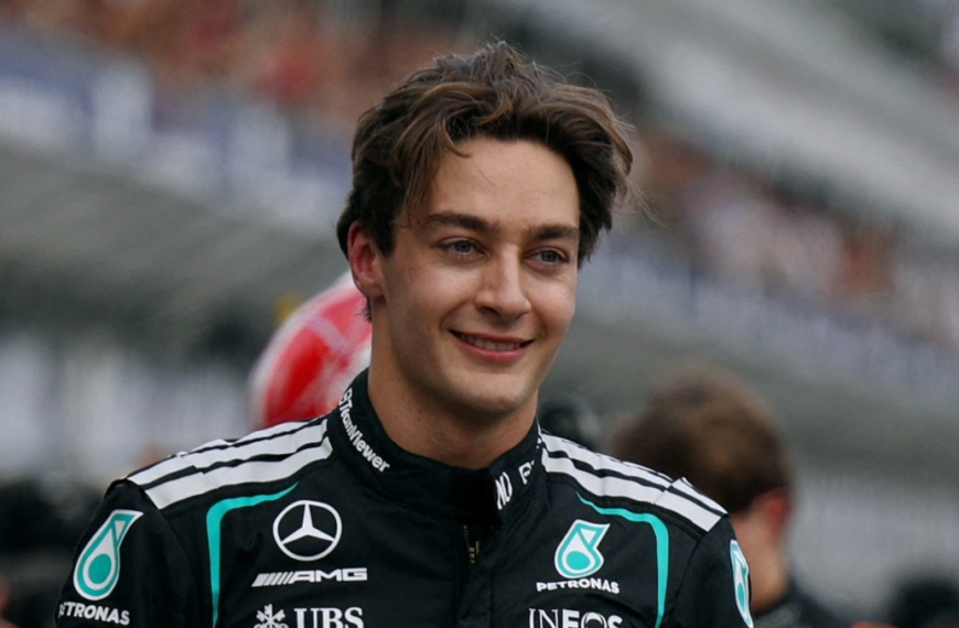 George Russell conquista la pole en Barcelona