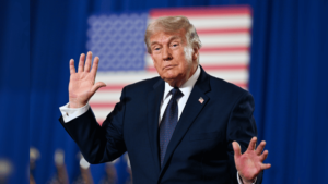 Trump amenaza a Irán pese al reciente acuerdo de paz