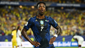 Brasil golea a Haití y acaricia la siguiente fase