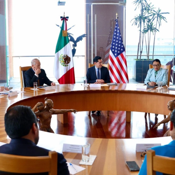 México y Estados Unidos revisan agenda migratoria