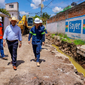 Supervisa Urióstegui obras hidráulicas y viales en colonias de Cuernavaca