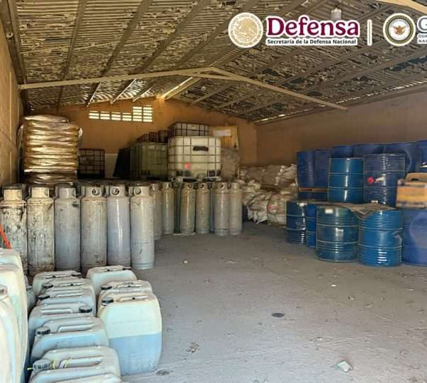 Aseguran 24 mil litros de metanfetamina líquida en Los Mochis