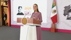 Cantan mañanitas en Palacio Nacional a Sheinbaum