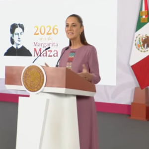 Cantan mañanitas en Palacio Nacional a Sheinbaum
