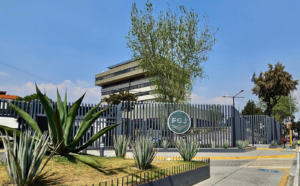 Fiscalía procesa a 10 funcionarios por venta de plazas