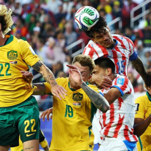 Paraguay y Australia empatan y avanzan a dieciseisavos