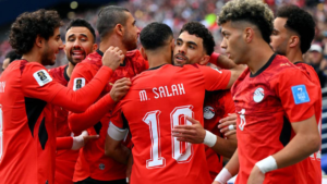 Egipto empata con Irán y avanza por primera vez a fase eliminatoria
