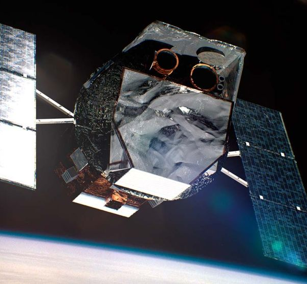 NASA intenta rescatar al telescopio Swift
