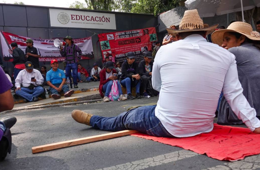CNTE decidirá futuro del plantón