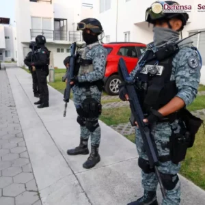 Dejan tres cabezas frente al zócalo de Acatlipa, en Temixco