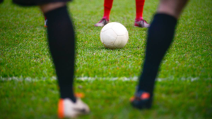 Estudio detecta cambios cerebrales en exfutbolistas profesionales