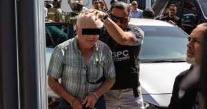 Ernesto Ruffo comparece ante jueza por caso de contrabando de combustible