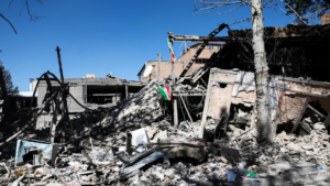 Estados Unidos intensifica bombardeos contra Irán