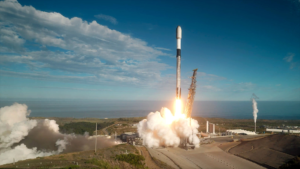 Sheinbaum no descarta demandar a SpaceX por residuos de cohetes