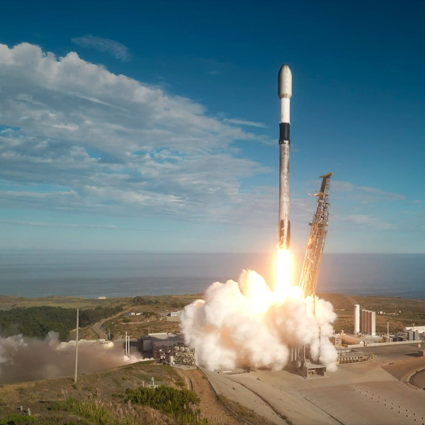 Sheinbaum no descarta demandar a SpaceX por residuos de cohetes