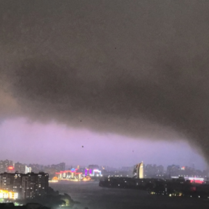 VIDEO Tornado y tormentas dejan al menos 10 muertos en China
