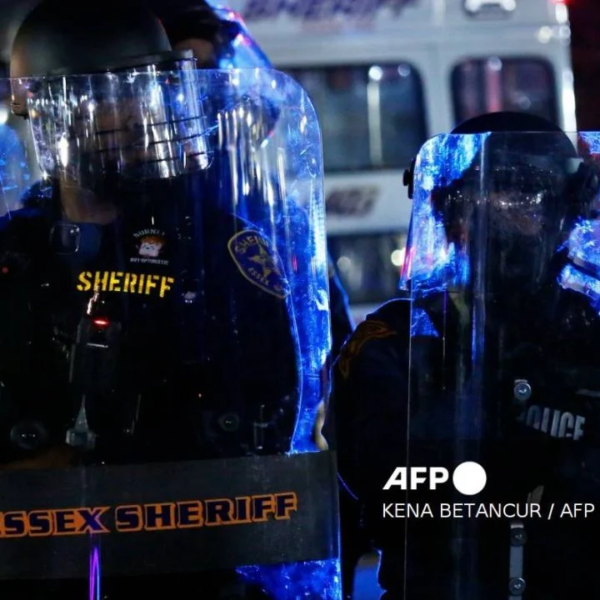 Muere mexicano tras operativo del ICE en Houston