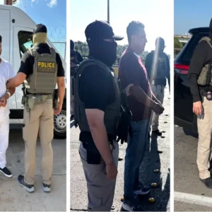 E. U. entrega a México a tres fugitivos