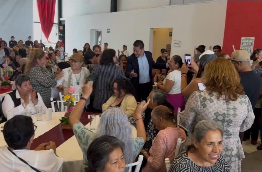 Las mujeres&nbsp;estarán en&nbsp;el centro de las&nbsp;acciones por Atizapán: Luis Montaño