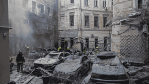 Bombardeos rusos dejan dos muertos y decenas de heridos en Ucrania