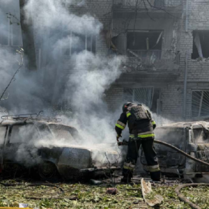 Escala conflicto entre Rusia y Ucrania; reportan 20 muertos