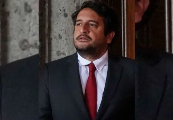 EU cancela visa a hijo de AMLO