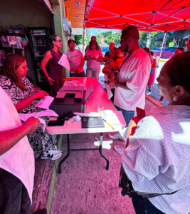 Cuernavaca inicia entrega de convocatorias para apoyar a familias afectadas en Las Granjas