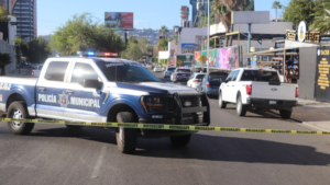 Hallan cuatro cuerpos en vehículos abandonados en Tijuana