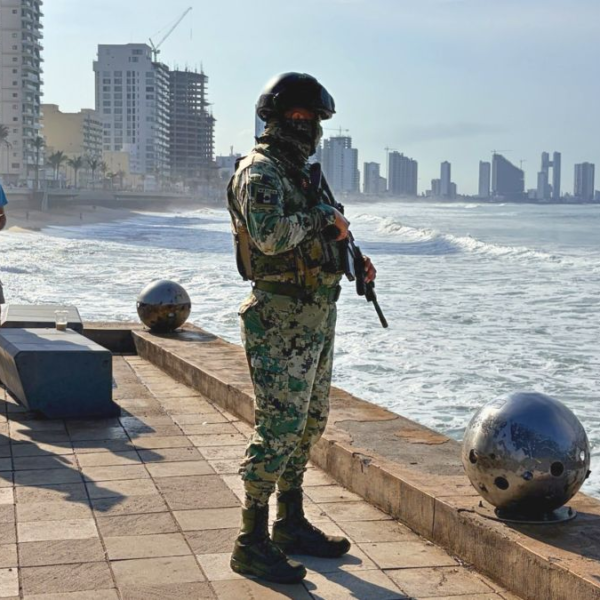 Arriban más de mil militares a Mazatlán para reforzar operativos de seguridad