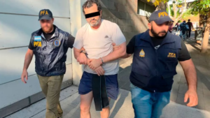 Argentina autoriza deportación de contralmirante Fernando Farías