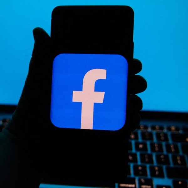 Facebook y WhatsApp, principales ganchos de los montadeudas