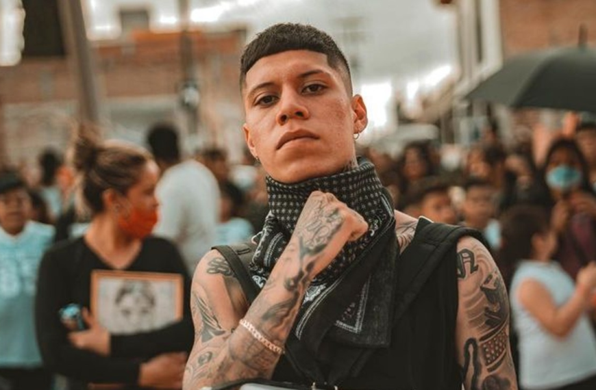 Santa Fe Klan denuncia presunta agresión de policías municipales contra su familia