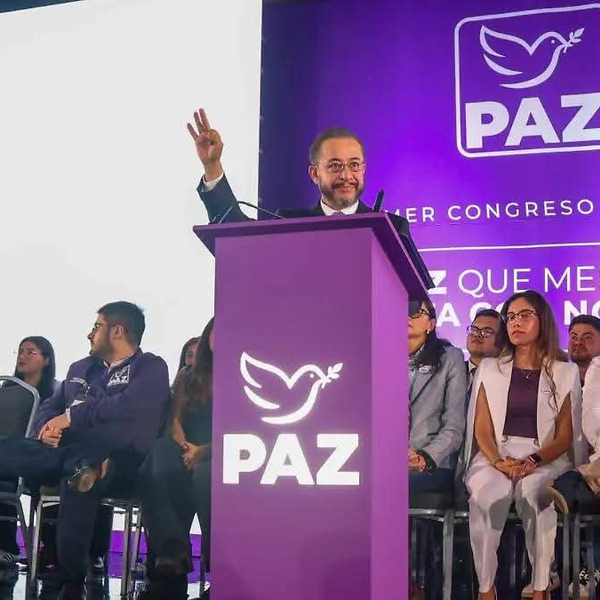 Hugo Eric Flores asume dirigencia del partido PAZ y se deslinda de Morena