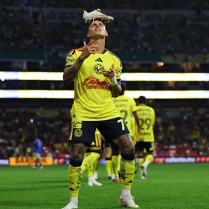 América con suplentes vence 2-0 al Puebla y mantiene el liderato de la Liga MX