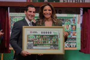 Lotería Nacional presenta billete conmemorativo dedicado a leyendas del futbol mexicano