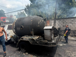 Explosión de pipa de gas deja 21 lesionados en Cuernavaca
