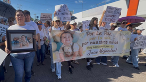 Culiacán marcha por la paz tras dos años de violencia
