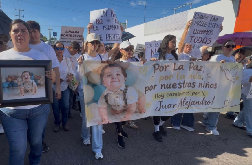 Culiacán marcha por la paz tras dos años de violencia