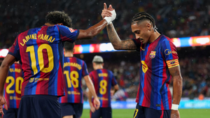 Barcelona golea 7-2 al Racing de Santander y mantiene paso perfecto