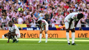 Atlético de Madrid vence 2-1 al Real Madrid y se coloca segundo en LaLiga