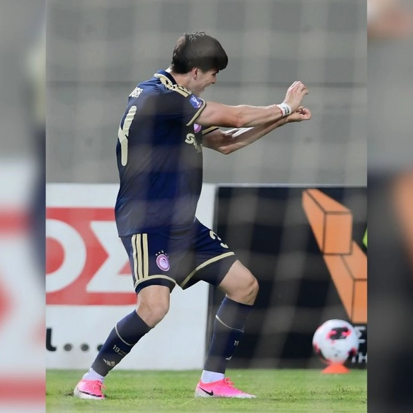 Armando “Hormiga” González anota su primer gol con Olympiacos