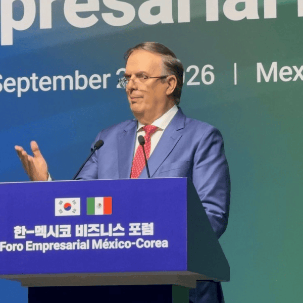 México y Corea buscan una nueva etapa de cooperación económica: Ebrard