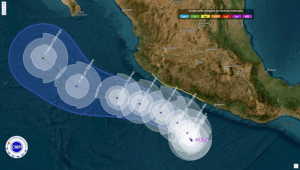 Huracán Polo se degrada a categoría 4 y mantiene vigilancia en Baja California Sur