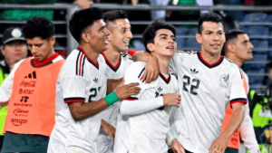 Gilberto Mora hace historia en el empate de México ante Colombia