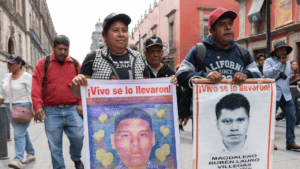 FGR identifica nuevos sujetos en caso Ayotzinapa